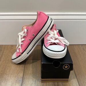 Converse Women's Sneakers in Pink and White